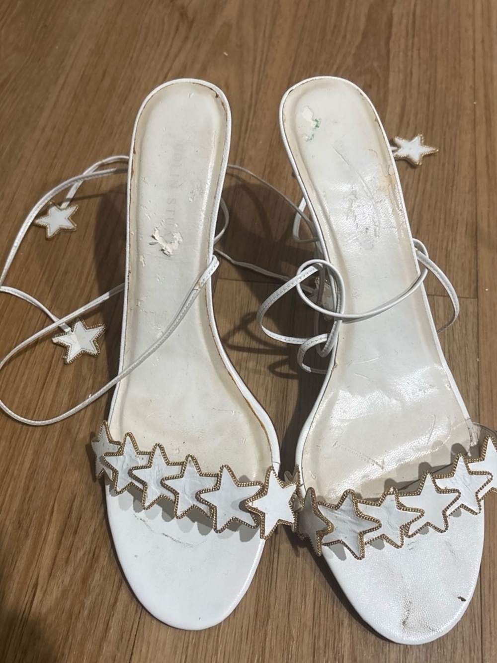 Colin Stuart White Star-Trim Lace-Up Heels